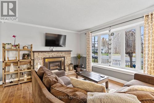 52 Windsor Drive, Brockville, ON - Indoor Photo Showing Living Room With Fireplace