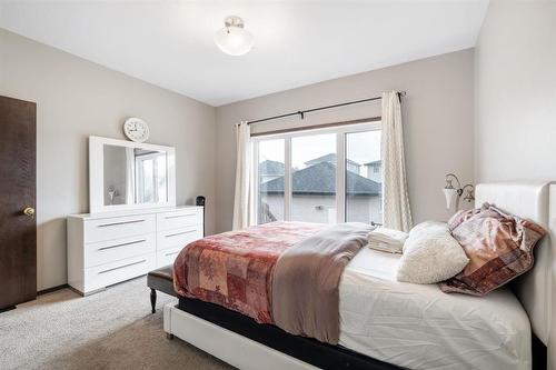 235 Lake Bend Road, Winnipeg, MB - Indoor Photo Showing Bedroom