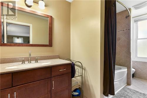 4088 County Road 29 Road, Brockville, ON - Indoor Photo Showing Bathroom