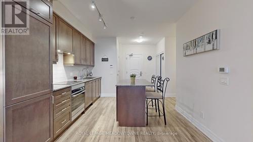 208 - 9085 Jane Street, Vaughan, ON - Indoor Photo Showing Kitchen