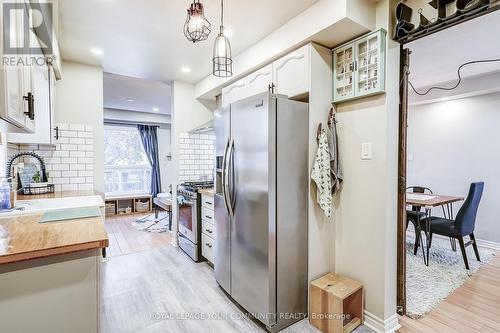 39 Wrendale Crescent, Georgina, ON - Indoor Photo Showing Kitchen