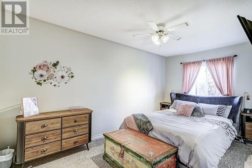 39 Wrendale Crescent, Georgina, ON - Indoor Photo Showing Bedroom