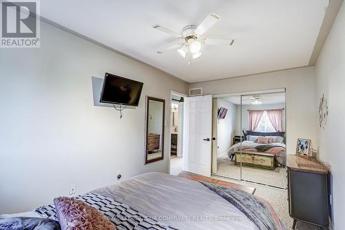 39 Wrendale Crescent, Georgina, ON - Indoor Photo Showing Bedroom