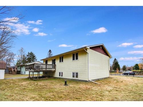 25 Howe Ave, Beaver Dam, NB 