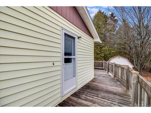 25 Howe Ave, Beaver Dam, NB 