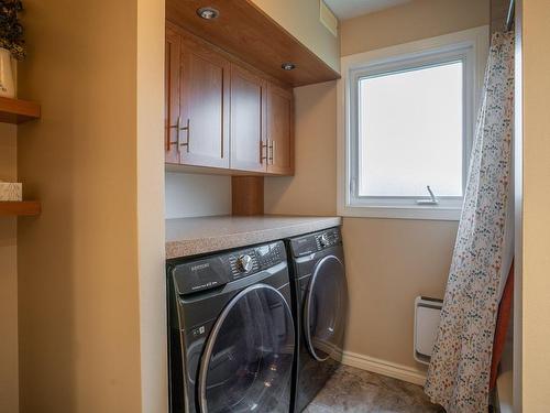 Bathroom - 345 30E Rue, Saint-Georges, QC - Indoor Photo Showing Laundry Room