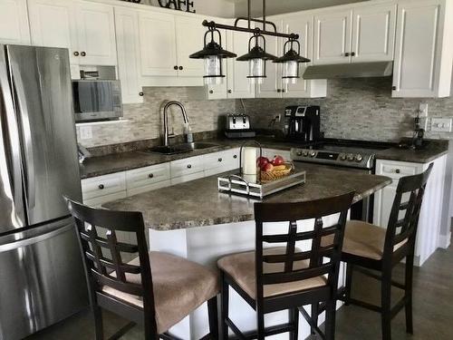 41 Clearwater Crescent, Dryden, ON - Indoor Photo Showing Kitchen With Upgraded Kitchen