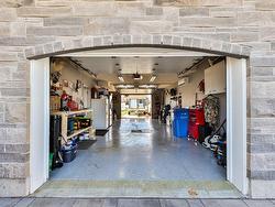 Garage - 