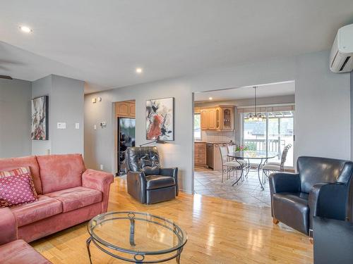 Salon - 1700 Rue Des Patriotes, Terrebonne (Lachenaie), QC - Indoor Photo Showing Living Room