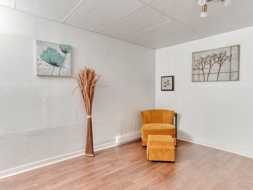 Salon - 296 Rue Berthierville, Joliette, QC - Indoor Photo Showing Other Room