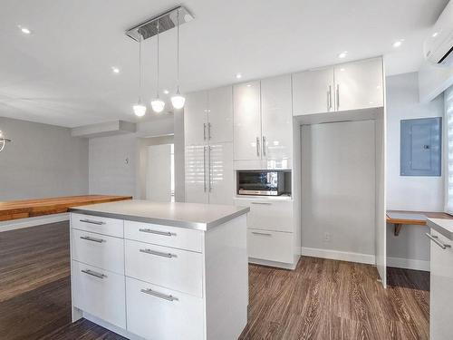 Kitchen - 10379 Place Prieur, Montréal (Ahuntsic-Cartierville), QC - Indoor Photo Showing Kitchen