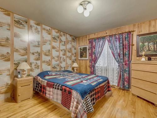 Chambre Ã  coucher principale - 30 Rue Gaulin, Québec (Beauport), QC - Indoor Photo Showing Bedroom