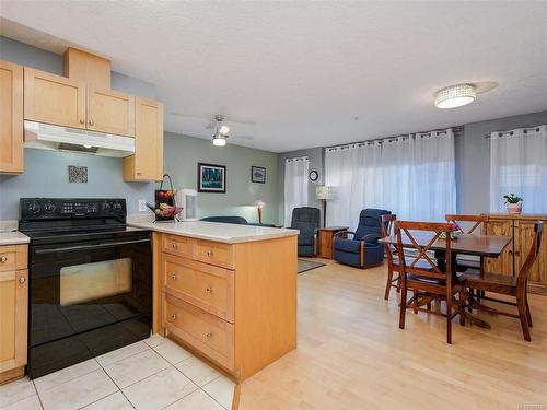 102-2844 Bryn Maur Rd, Langford, BC - Indoor Photo Showing Kitchen