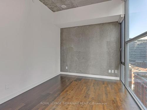 1305-25 Oxley St, Toronto, ON - Indoor Photo Showing Other Room