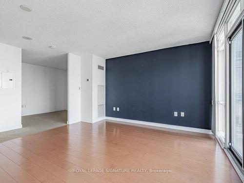 5005-11 Brunel Crt, Toronto, ON - Indoor Photo Showing Other Room