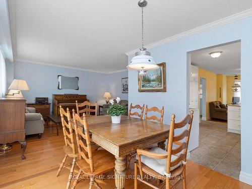 581 Stonebridge Lane N, Pickering, ON - Indoor Photo Showing Dining Room