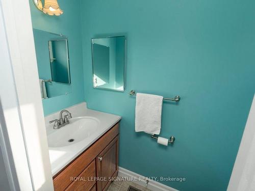 581 Stonebridge Lane N, Pickering, ON - Indoor Photo Showing Bathroom