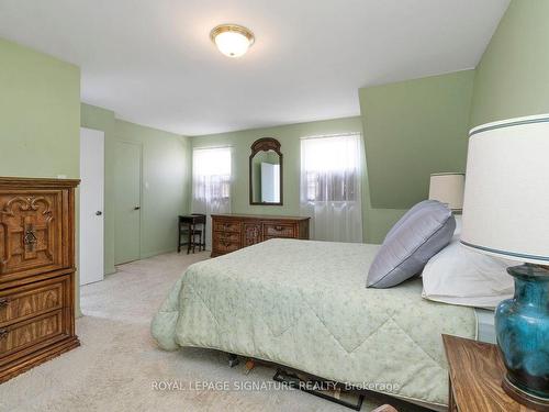 581 Stonebridge Lane N, Pickering, ON - Indoor Photo Showing Bedroom