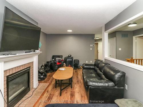 47 Acorn Cres, Wasaga Beach, ON - Indoor With Fireplace