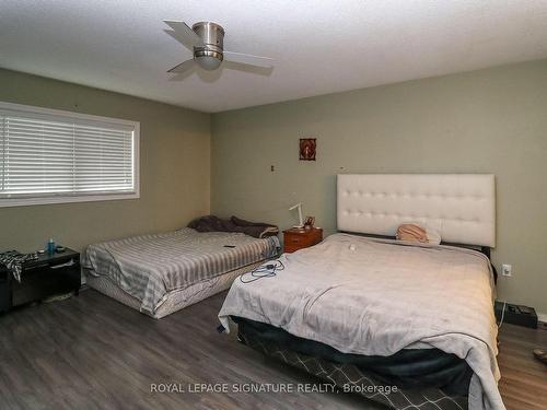 47 Acorn Cres, Wasaga Beach, ON - Indoor Photo Showing Bedroom