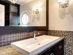 Powder room - 