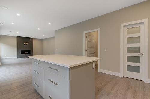 788 Acadia Street, Kelowna, BC - Indoor