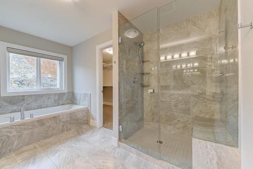 788 Acadia Street, Kelowna, BC - Indoor Photo Showing Bathroom