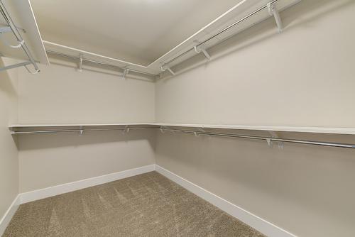 788 Acadia Street, Kelowna, BC - Indoor With Storage