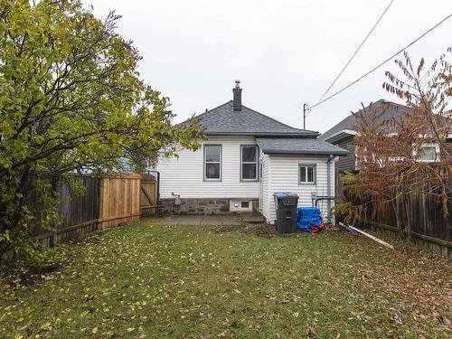 126 Amelia Street E, Thunder Bay, ON - Outdoor