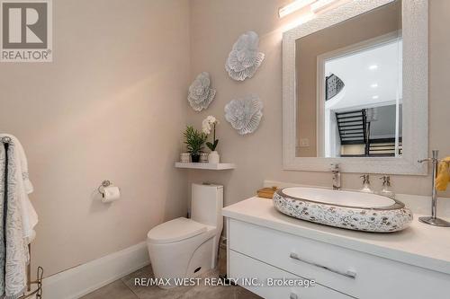 2081 20Th Side Road, Milton, ON - Indoor Photo Showing Bathroom