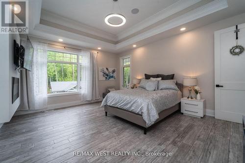 2081 20Th Side Road, Milton, ON - Indoor Photo Showing Bedroom