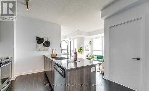 # 4610 - 4011 Brickstone Mews, Mississauga, ON - Indoor Photo Showing Kitchen With Upgraded Kitchen