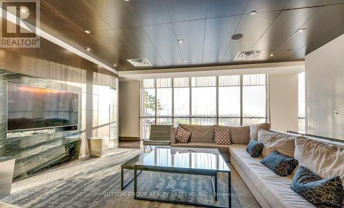 # 4610 - 4011 Brickstone Mews, Mississauga, ON - Indoor Photo Showing Living Room