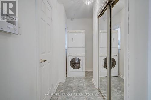 109 Valleymede Drive, Richmond Hill, ON - Indoor Photo Showing Laundry Room