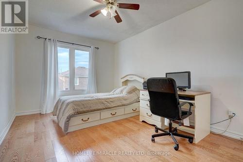 109 Valleymede Drive, Richmond Hill, ON - Indoor Photo Showing Bedroom