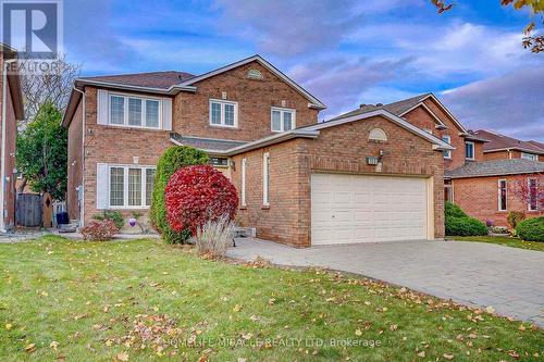 109 Valleymede Drive, Richmond Hill, ON - Outdoor