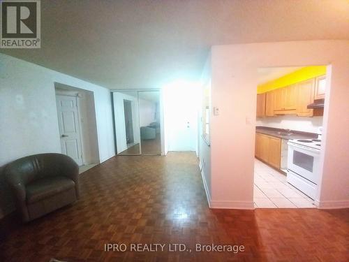 307 - 3501 Glen Erin Drive, Mississauga, ON - Indoor Photo Showing Kitchen