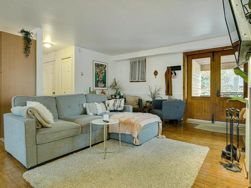 Salon - 359A Rue Principale, Saint-Sauveur, QC - Indoor Photo Showing Living Room