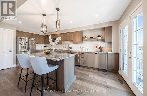 77 Beachgrove Crescent, Whitby, ON - Indoor Photo Showing Kitchen