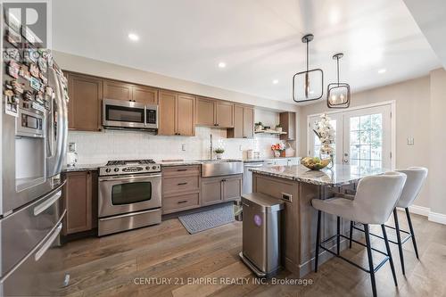 77 Beachgrove Crescent, Whitby, ON - Indoor Photo Showing Kitchen