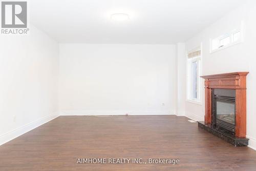 99 Wolf Trail Crescent, Richmond Hill, ON - Indoor Photo Showing Other Room With Fireplace