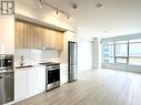 1710A - 30 Upper Mall Way, Vaughan, ON  - Indoor Photo Showing Kitchen 