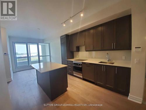 417 - 9085 Jane Street, Vaughan, ON - Indoor Photo Showing Kitchen