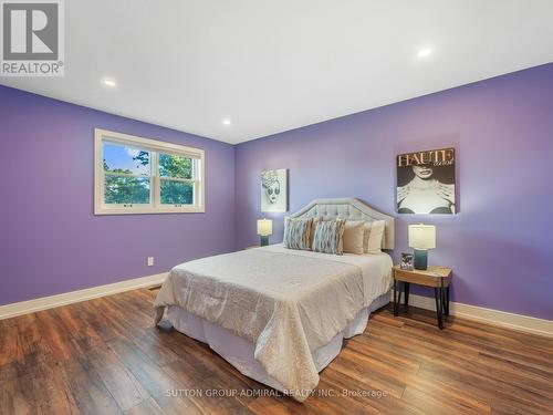 97 Golf Links Drive, Aurora, ON - Indoor Photo Showing Bedroom