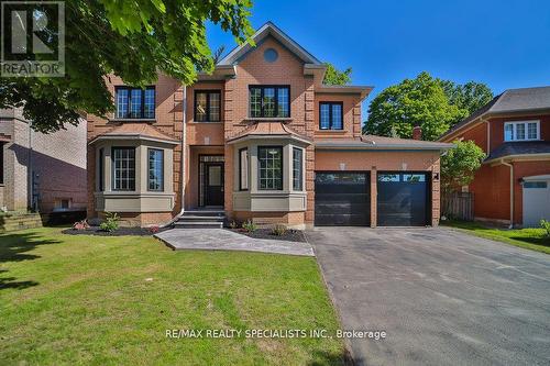 95 Luba Avenue, Richmond Hill, ON - Outdoor With Facade