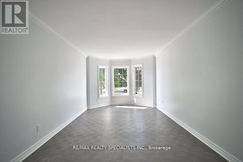 95 Luba Avenue, Richmond Hill, ON - Indoor Photo Showing Other Room