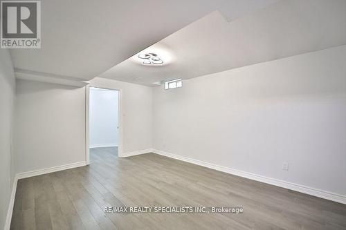 95 Luba Avenue, Richmond Hill, ON - Indoor Photo Showing Other Room