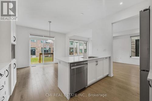 116 Shepherd Drive, Barrie, ON - Indoor Photo Showing Kitchen