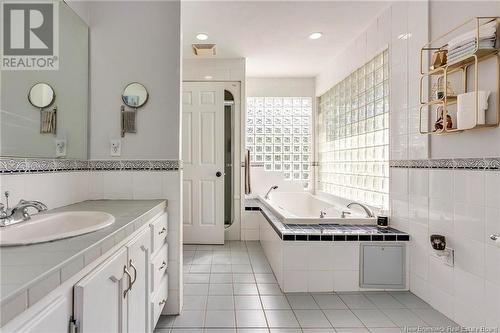 8 Wedgewood, Rothesay, NB - Indoor Photo Showing Bathroom