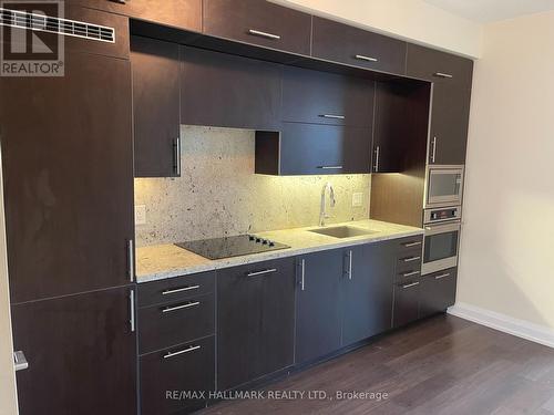 2918 - 5 Sheppard Avenue E, Toronto, ON - Indoor Photo Showing Kitchen With Upgraded Kitchen